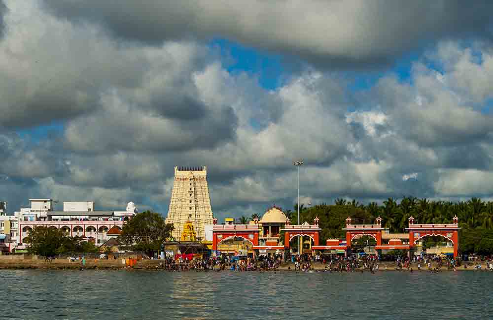 Ramanathaswamy Temple Rameshwaram longest corridor